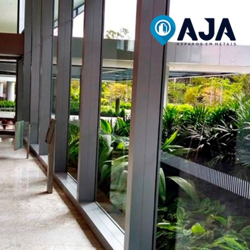 Conserto de Perfil de Alumínio para Cobertura de Vidro Orçar Jardim Paulista - Conserto de Perfil de Alumínio de Led