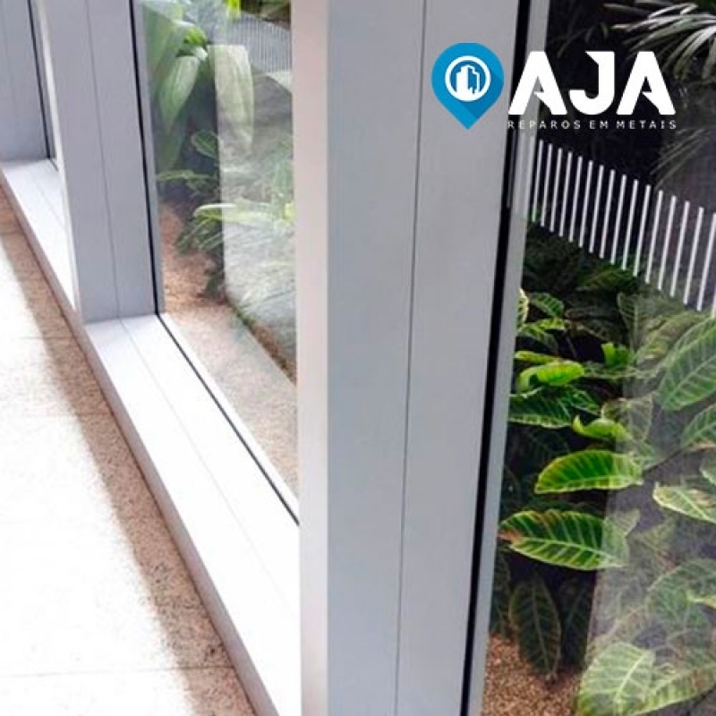 Conserto de Perfil de Alumínio para Cobertura de Vidro Valor Jardim Marajoara - Conserto de Perfil de Alumínio de 50x50