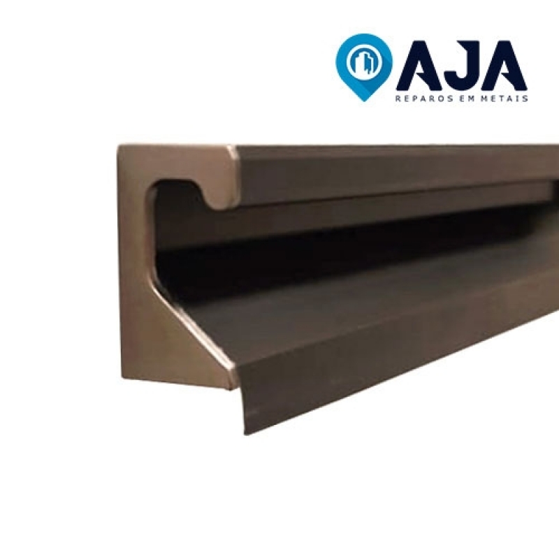 Manutenção de Perfil de Alumínio Bronze Valor Pirituba - Manutenção de Perfil de Alumínio para Degrau de Escada