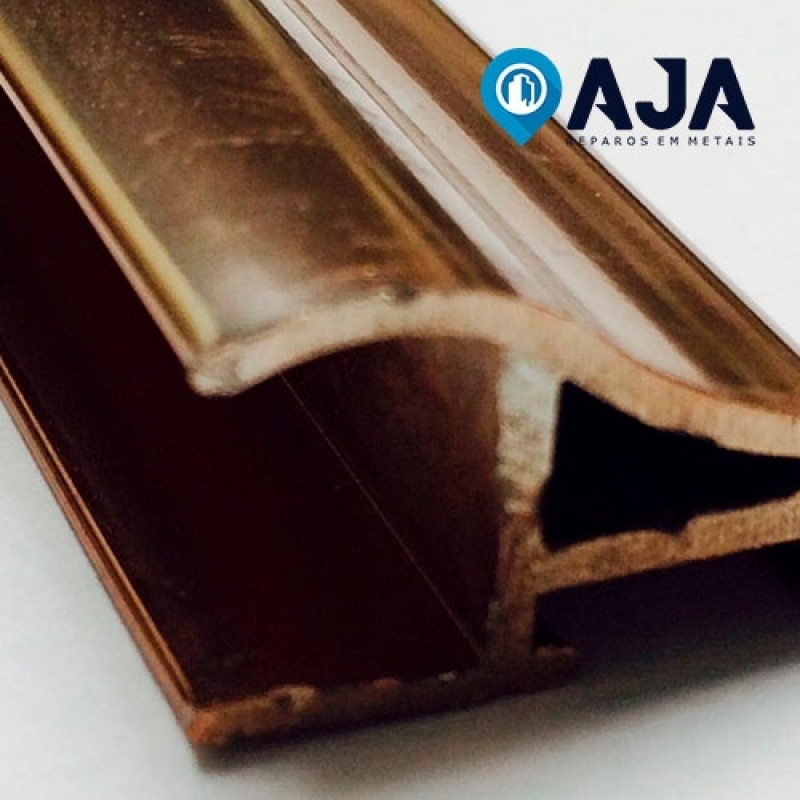 Manutenção de Perfil de Alumínio Bronze Valores Jaraguá - Manutenção de Perfil de Alumínio para Degrau de Escada