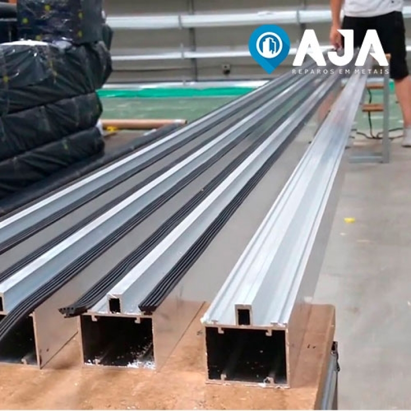 Manutenção de Perfil de Alumínio de 20x20 Araras - Manutenção de Perfil de Alumínio de 6 Metros