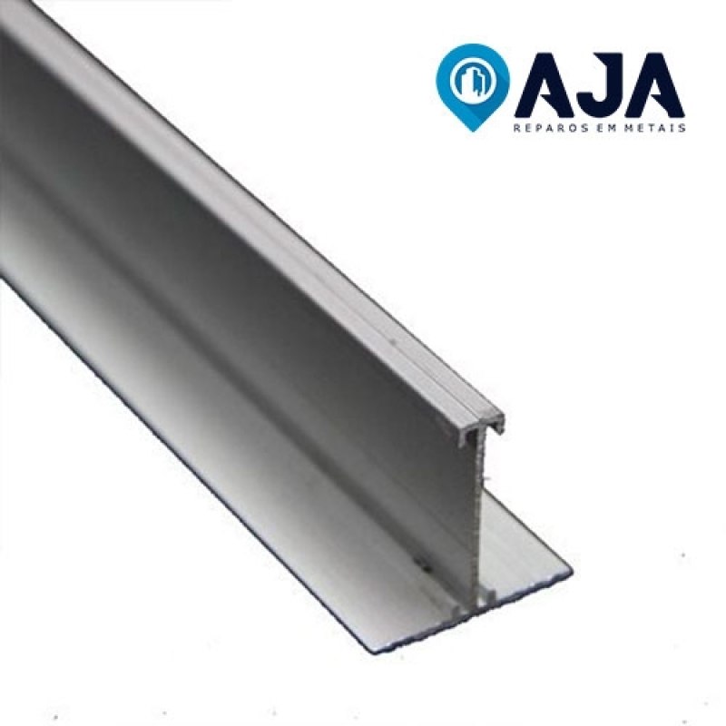 Manutenção de Perfil de Alumínio para Degrau de Escada Itupeva - Manutenção de Perfil de Alumínio Quadrado