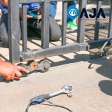 manutenção porta de alumínio preço Praia de Camburi